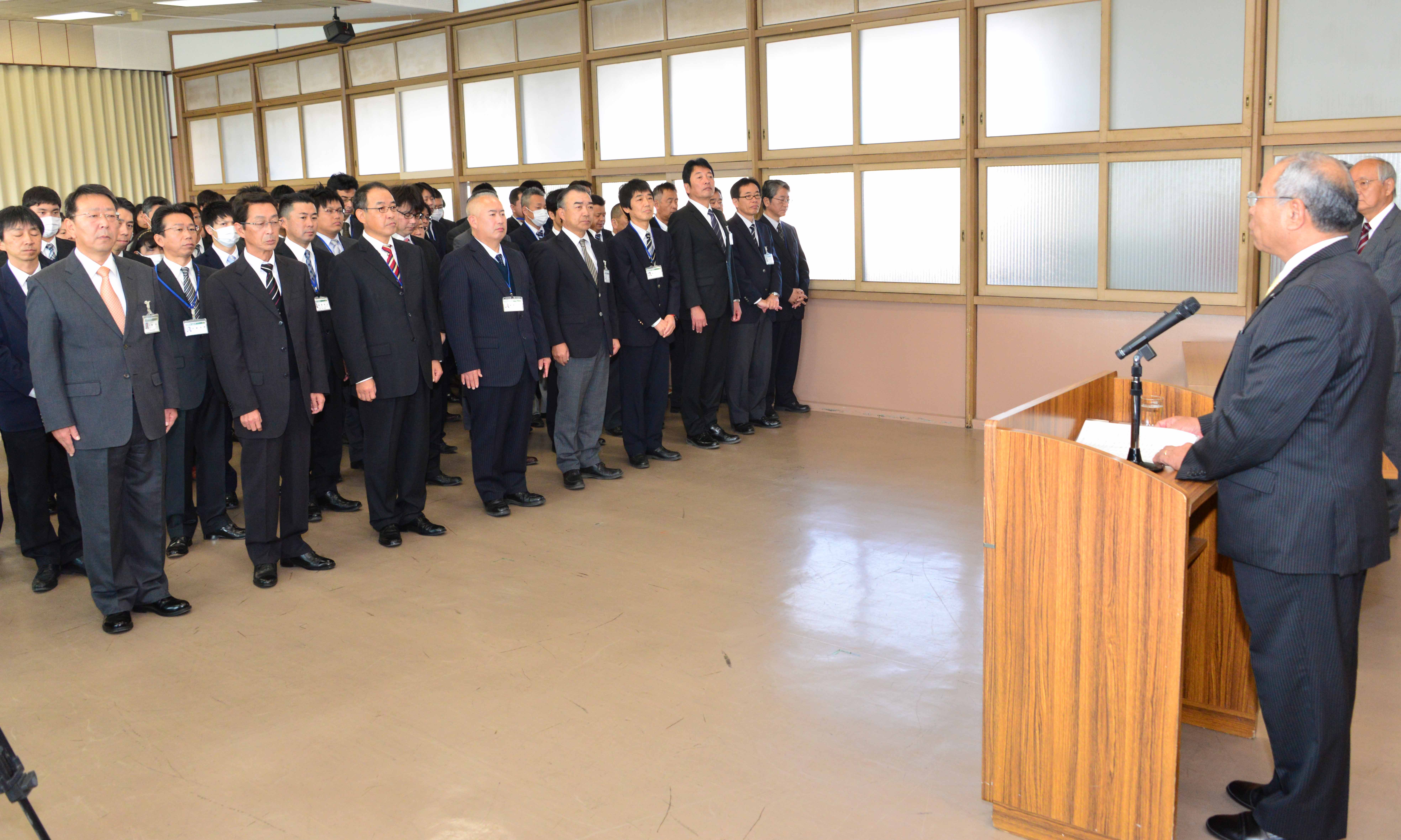 町長3期目初登庁の写真2