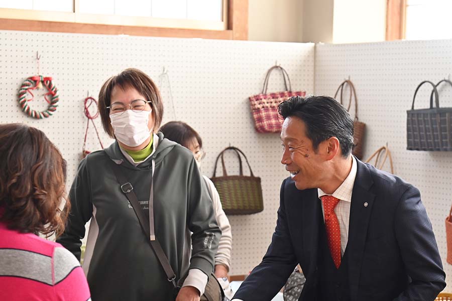 町長フォトニュース（20241124_南部公民館祭り）06