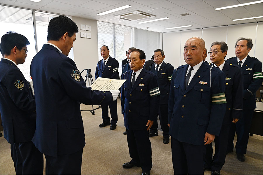 町長フォトニュース（交通指導員表彰_20250210）04.jpg