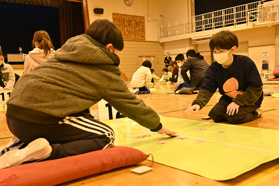 町長フォトニュース（20240105_第56回板倉町子ども会上毛かるた大会）02