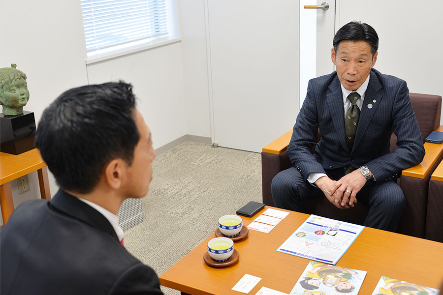 町長フォトニュース（20250218_吉川市長訪問）02.jpg