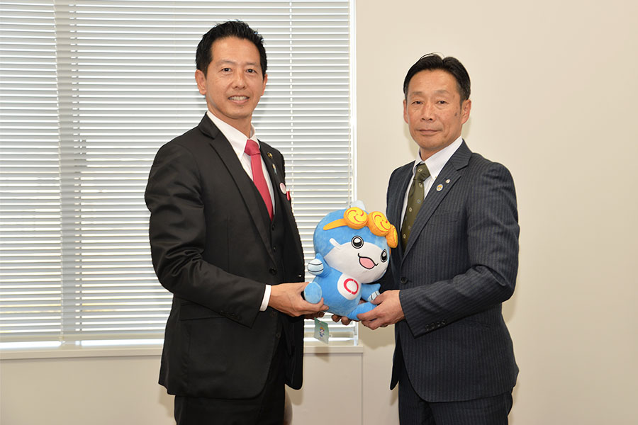町長フォトニュース（20250218_吉川市長訪問）03.jpg