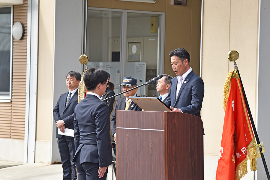 町長フォトニュース（20250406_令和7年度板倉消防団辞令交付式）01