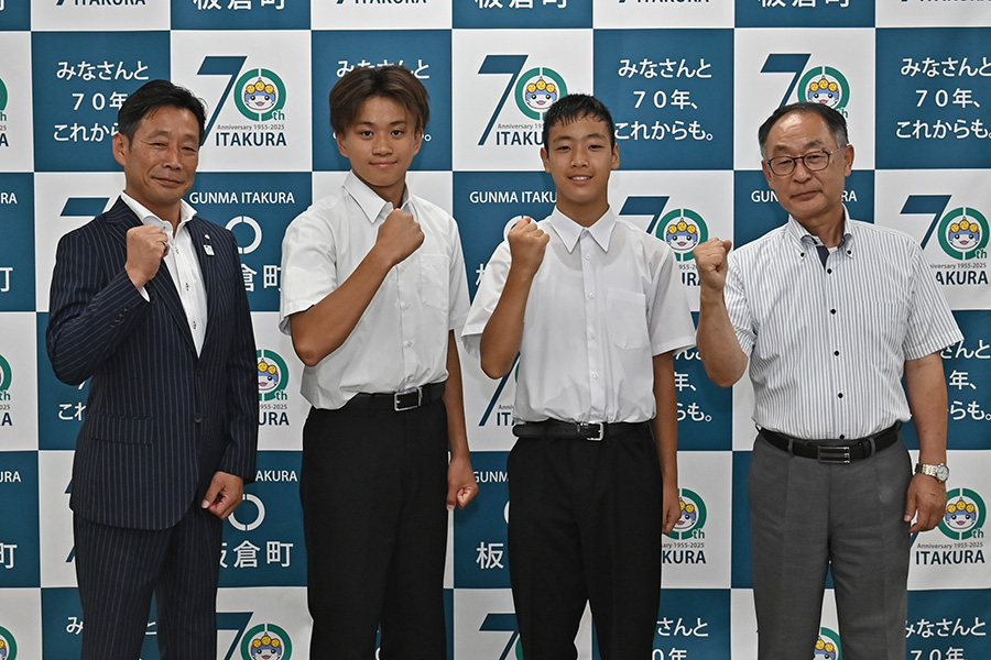 町長フォトニュース（20250730_中学体育大会出場選手表敬訪問）03