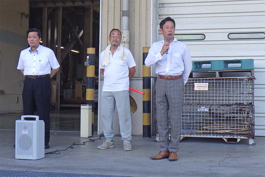 町長フォトニュース(20250819_農業用塩化ビニール系廃資材収集リサイクル)01