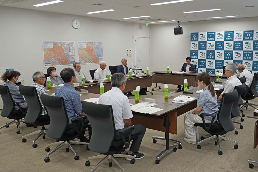 町長フォトニュース（20250820_板倉町国民健康保険運営協議会）01