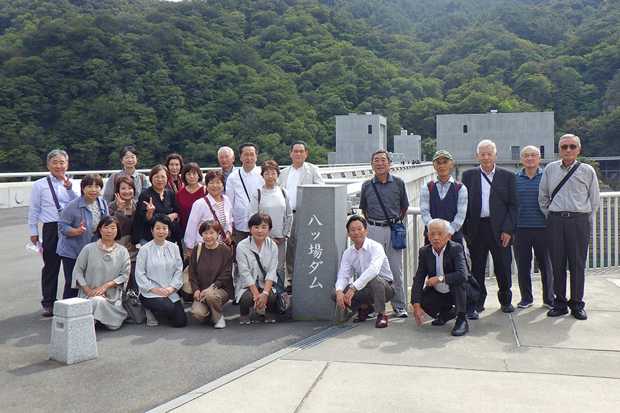 町長フォトニュース（20251003_板倉町民生委員児童委員協議会視察研修）01