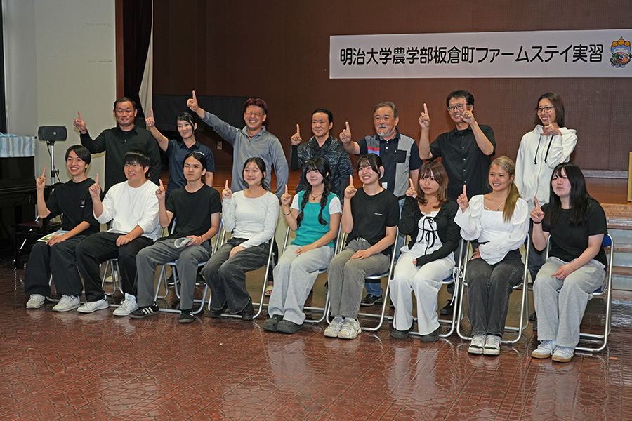 町長フォトニュース（20251005_明治大学農学部板倉町ファームステイ実習）03