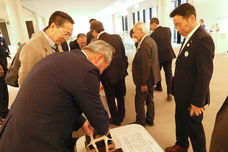 町長フォトニュース(20251023_行政区長会視察研修)03