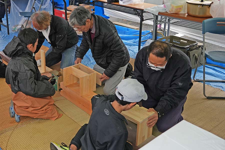 町長フォトニュース(20251026_商工フェスタ・クラシックカーフェス)06