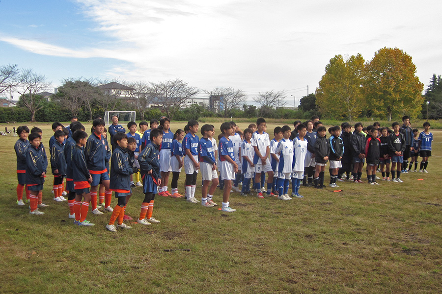 町長フォトニュース（20251102_板倉サッカークラブJr交流サッカー大会）02