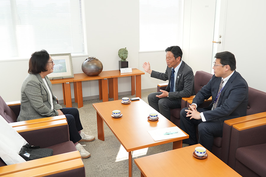 町長フォトニュース（20251107_人権擁護委員表彰）02