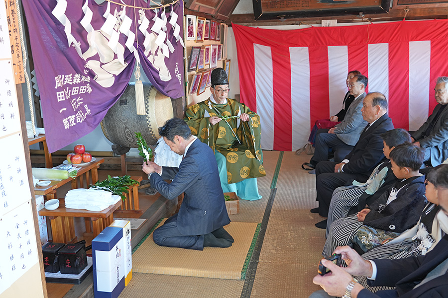 町長フォトニュース(20260112_岩田長良神社弓取り式)1