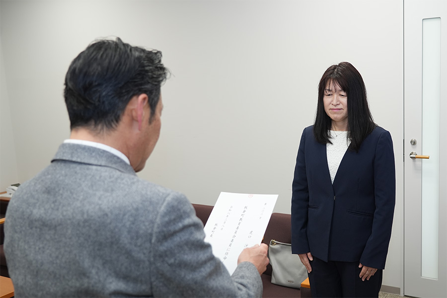 町長フォトニュース（20260226_教育委員辞令交付）01