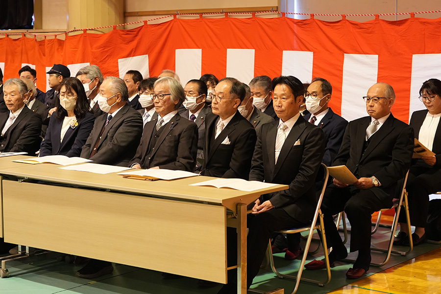 町長フォトニュース（20260313_板中卒業式）01