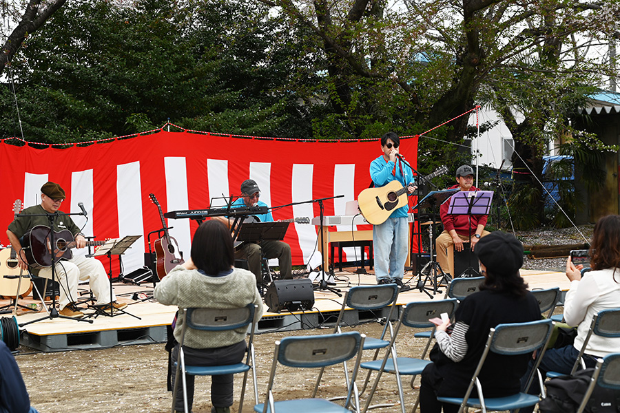 町長フォトニュース（20260405_桜が丘お花見コンサート）01
