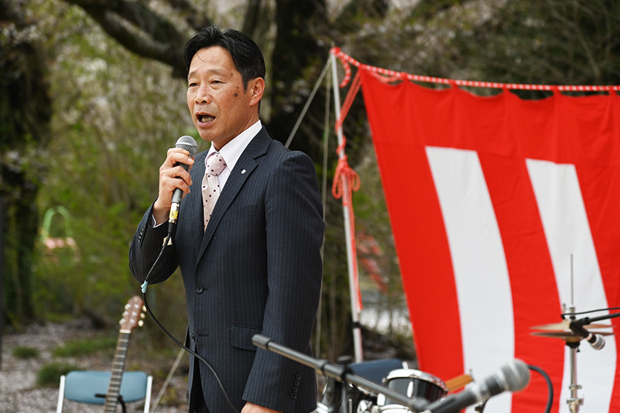 町長フォトニュース（20260405_桜が丘お花見コンサート）04