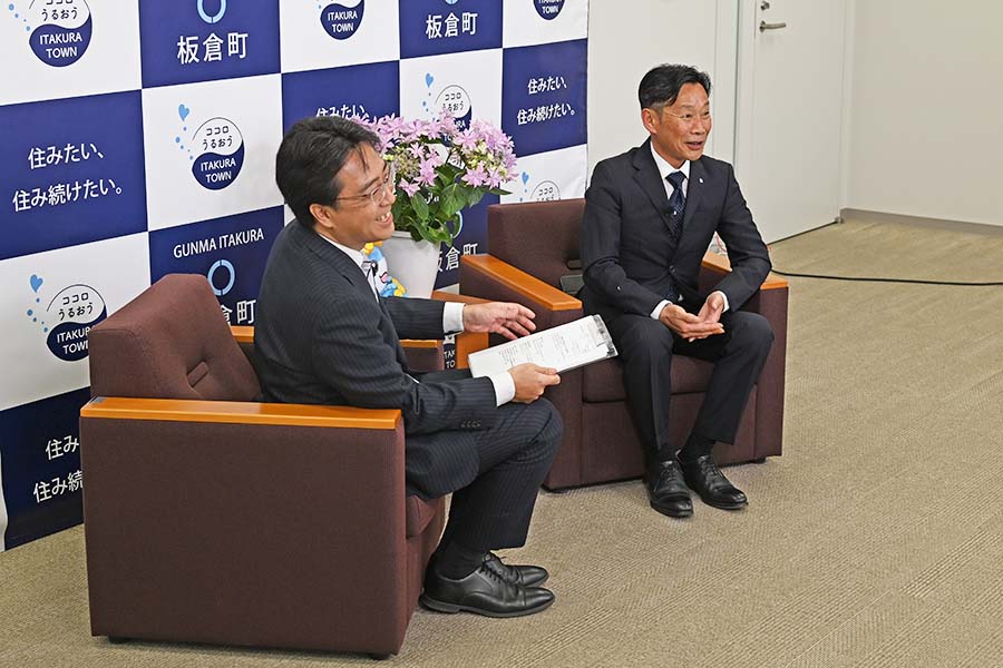 町長フォトニュース（20260511_群馬テレビ「35市町村長に聞く」番組収録）02