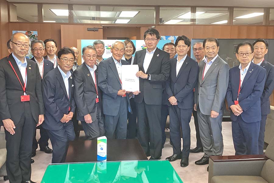 町長フォトニュース(20260914_群馬県道路協会による市町村道路整備事業に関する要望活動)01