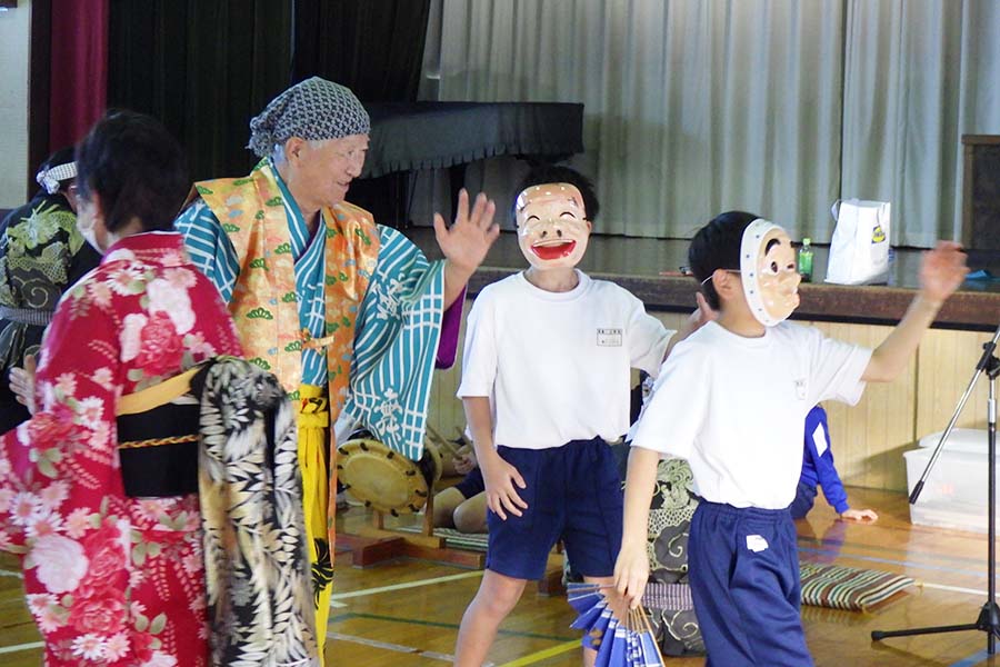 20241121_02（子ども伝統芸能学習教室）