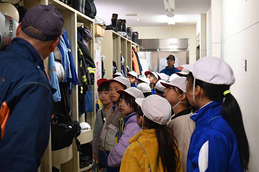 20241213_003（東小学校消防署見学）