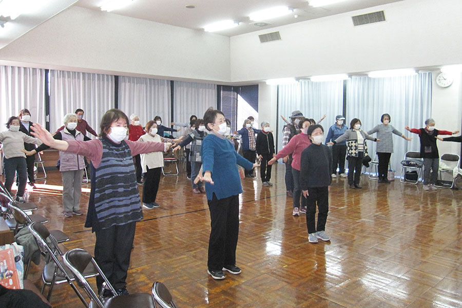 活き生き学級（健康ラジオ体操と落語）1の写真