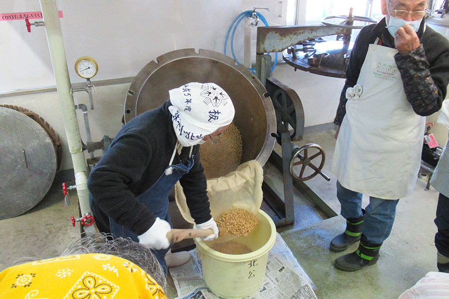 手作りで楽しむみそ造り教室1の写真