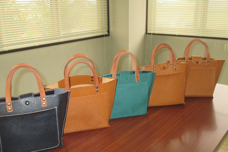 いたくらトピックス(20251101_革工芸教室)03