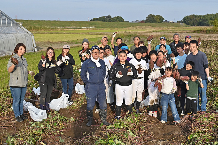 いたくらトピックス（20251108_第1行政区芋掘り）03