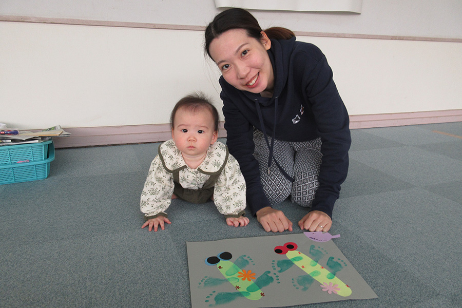 いたくらトピックス(20251111_足形アート)03