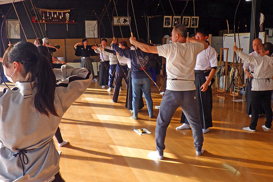 いたくらトピックス(20060117_弓道教室）3