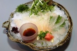 名所・名物　川魚料理 ナマズの刺身